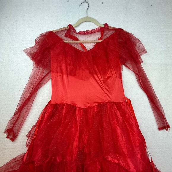 Beetlejuice‎ Lydia Deetz Red Wedding Dress Veil Costume Adult medium 8-10 - Picture 6 of 10